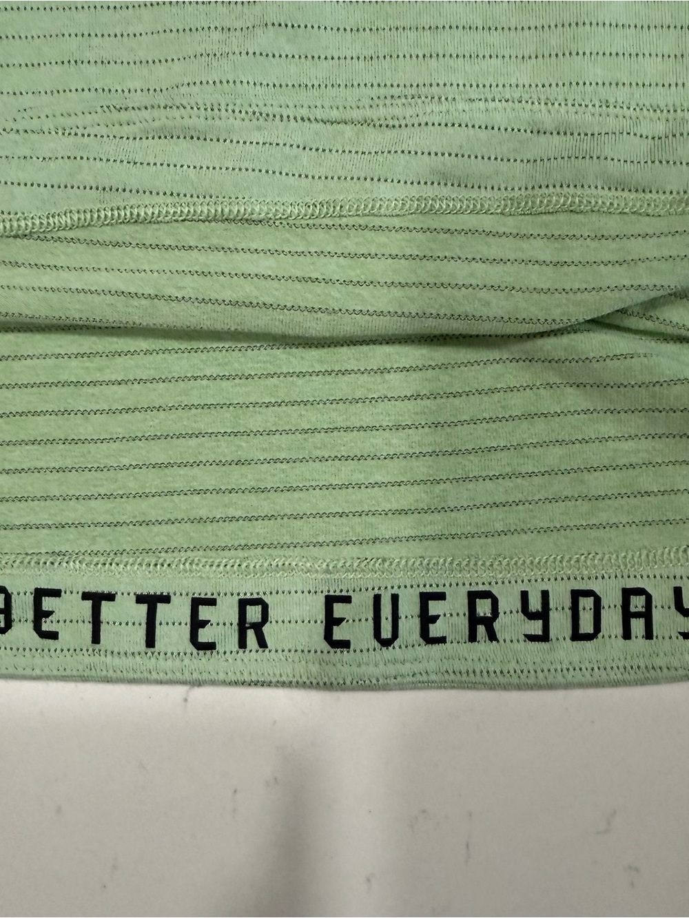 lululemon athletica Men’s Drysense Mint Green Tee - Picture 3 of 5